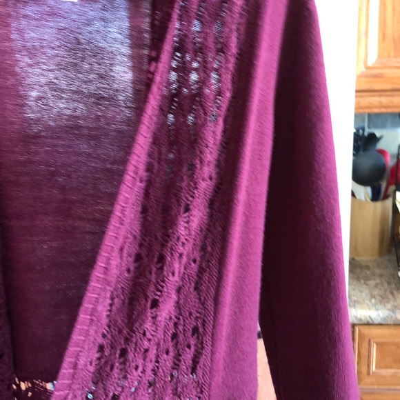 ‘NWD’ Burgundy cardigan with pretty detail - Picture 5 of 11